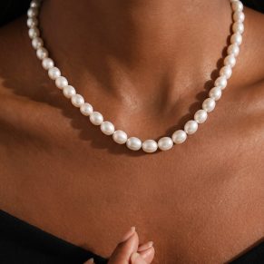Zaveris Classic Freshwater Pearl Necklace.