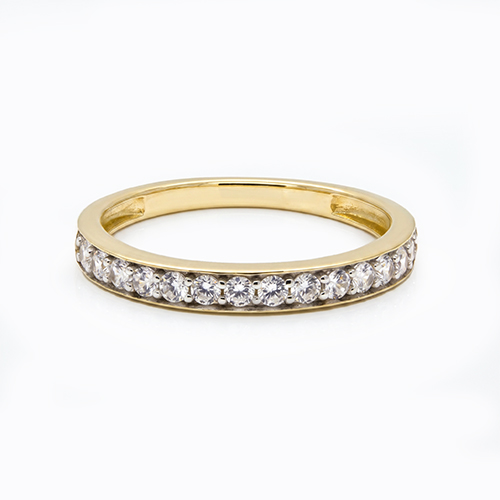 Zaveris 9 Carat Yellow Gold Shimmering Cubic Zirconia Slim Wedding Ring